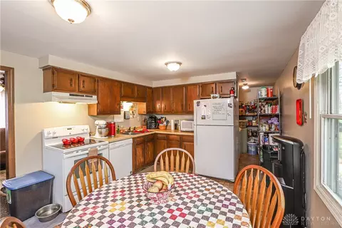 8060 Springfield Jamestown Rd, Springfield, OH 45502 photo 12