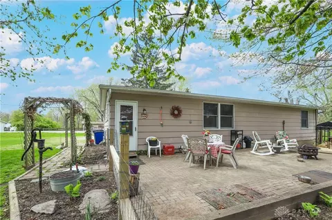 8060 Springfield Jamestown Rd, Springfield, OH 45502 photo 7