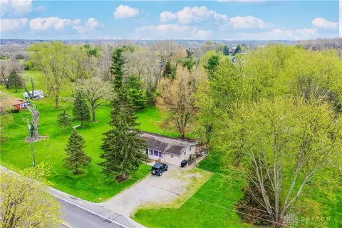 8060 Springfield Jamestown Rd, Springfield, OH 45502 photo 23