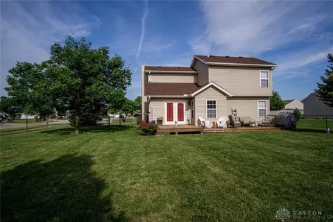7090 Pinewood Dr, Franklin, OH 45005 photo 2