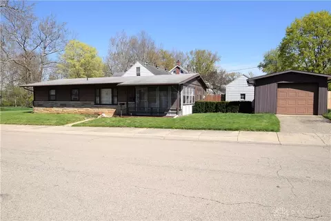 2320 Avenue C, Springfield, OH 45504 photo 1