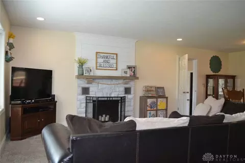 56 W Possum Rd, Springfield, OH 45506 photo 6