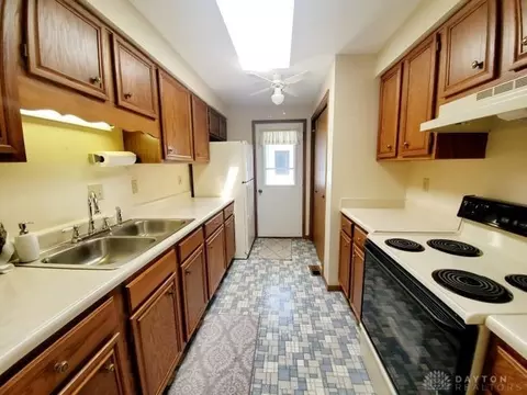 4563 Reno Ln, Springfield, OH 45503 photo 10