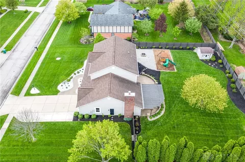 3933 Eagle Point Dr, Beavercreek, OH 45430 photo 55