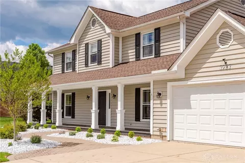 3933 Eagle Point Dr, Beavercreek, OH 45430 photo 4