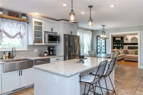 3933 Eagle Point Dr, Beavercreek, OH 45430 photo 20