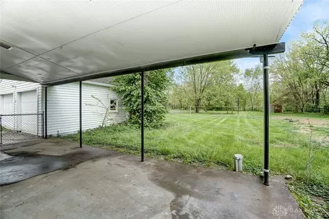 2236 S Burnett Rd, Springfield, OH 45505 photo 27