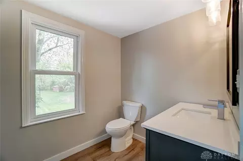 2236 S Burnett Rd, Springfield, OH 45505 photo 18
