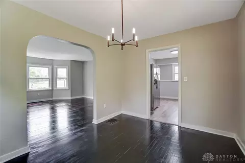2236 S Burnett Rd, Springfield, OH 45505 photo 11