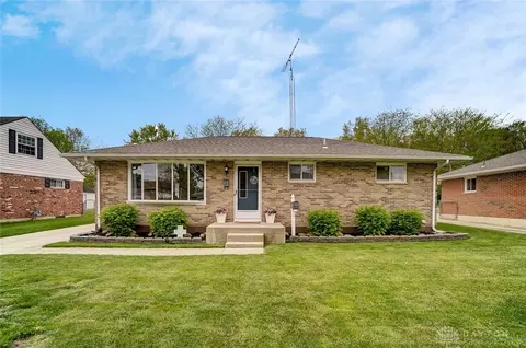 1241 Montego Dr, Springfield, OH 45503 photo 1