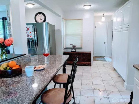 1701 Midvale Rd, Springfield, OH 45504 photo 3