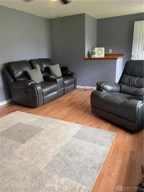 407 N Burnett Rd, Springfield, OH 45503 photo 6