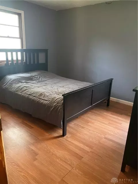 407 N Burnett Rd, Springfield, OH 45503 photo 9