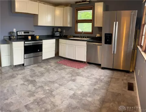 407 N Burnett Rd, Springfield, OH 45503 photo 12