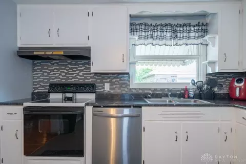 4295 Middle Urbana Rd, Springfield, OH 45503 photo 11