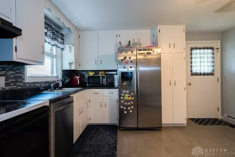 4295 Middle Urbana Rd, Springfield, OH 45503 photo 9