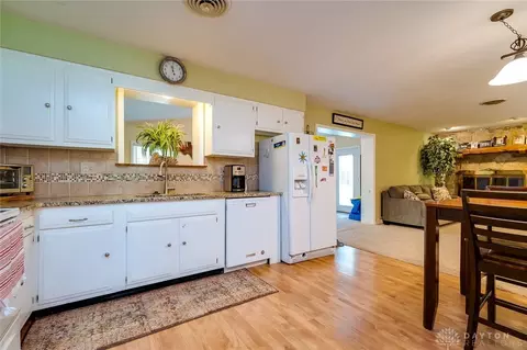 2197 Spahr Rd, Xenia, OH 45385 photo 9