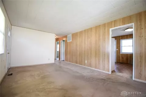 415 Reames Ave, Springfield, OH 45505 photo 3