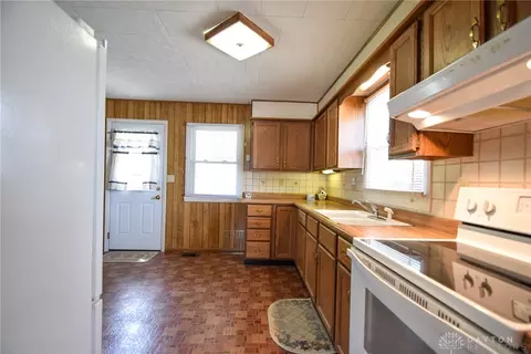 415 Reames Ave, Springfield, OH 45505 photo 6