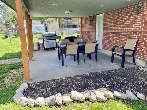 1554 Ridgeway Dr, Springfield, OH 45506 photo 7