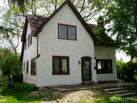 1100 Croyden Dr, Dayton, OH 45420 photo 1