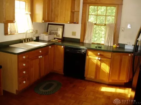 1100 Croyden Dr, Dayton, OH 45420 photo 22