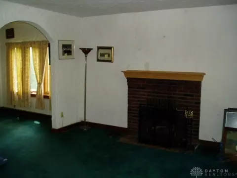1100 Croyden Dr, Dayton, OH 45420 photo 2
