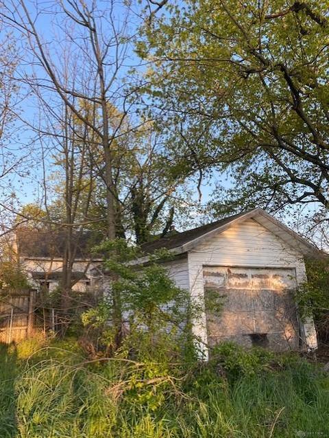 225 N Race St, Springfield, OH 45504 photo 3