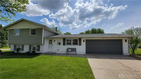 5005 Hahn Ave, Fairborn, OH 45324 photo 1