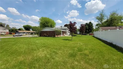 5005 Hahn Ave, Fairborn, OH 45324 photo 7