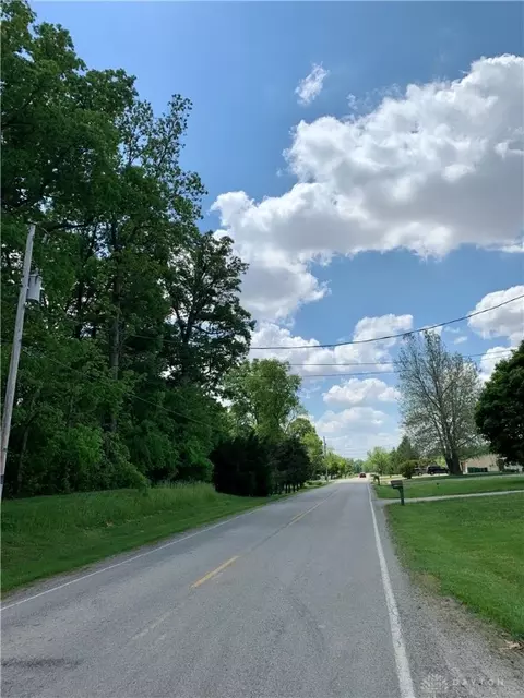 4895 N River Rd, Springfield, OH 45502 photo 3