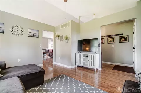 5885 Twitchell Rd, Springfield, OH 45502 photo 7