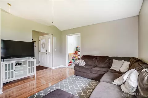 5885 Twitchell Rd, Springfield, OH 45502 photo 6