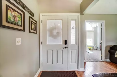 5885 Twitchell Rd, Springfield, OH 45502 photo 2
