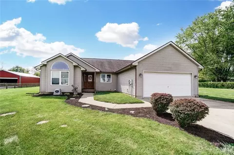 5885 Twitchell Rd, Springfield, OH 45502 photo 1