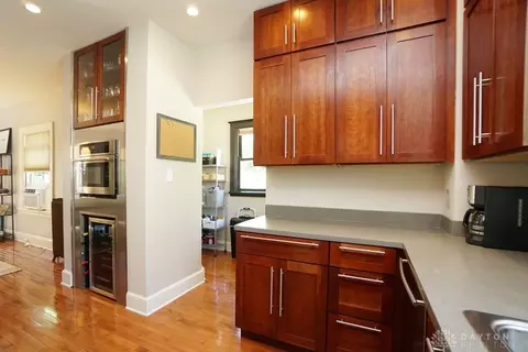 729 E Mitchell Ave, Cincinnati, OH 45229 photo 13
