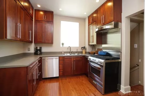 729 E Mitchell Ave, Cincinnati, OH 45229 photo 12
