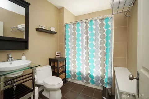 729 E Mitchell Ave, Cincinnati, OH 45229 photo 21