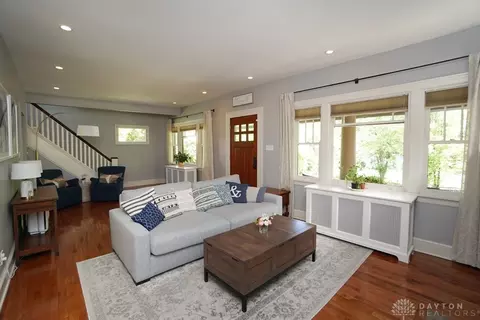 729 E Mitchell Ave, Cincinnati, OH 45229 photo 5