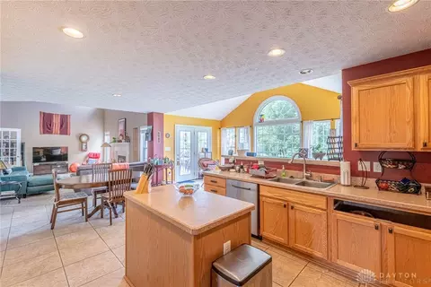 45 Harrison Ct, Springboro, OH 45066 photo 9