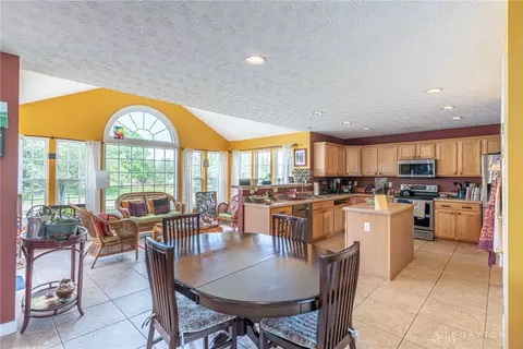 45 Harrison Ct, Springboro, OH 45066 photo 6