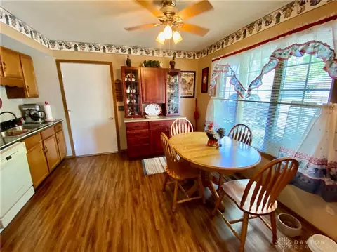 2930 Archer Ln, Springfield, OH 45503 photo 6