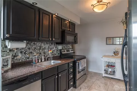 2826 Hazel Ave, Dayton, OH 45420 photo 12
