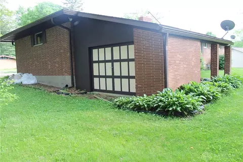 828 Wellington Dr, Springfield, OH 45506 photo 16