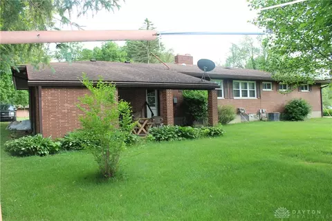 828 Wellington Dr, Springfield, OH 45506 photo 14
