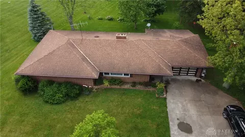 828 Wellington Dr, Springfield, OH 45506 photo 8