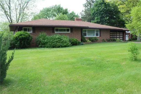 828 Wellington Dr, Springfield, OH 45506 photo 6