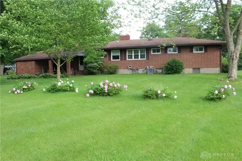 828 Wellington Dr, Springfield, OH 45506 photo 13