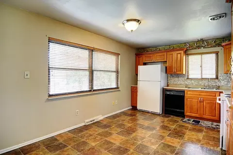 3139 Libra Ln, Cincinnati, OH 45251 photo 8
