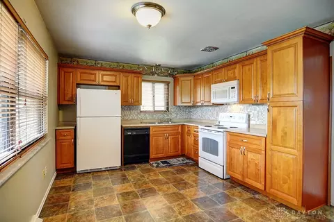 3139 Libra Ln, Cincinnati, OH 45251 photo 9